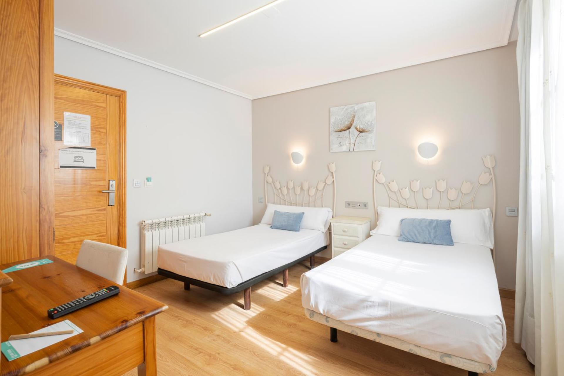 Hotel Alda Puerta Del Sol Виго Экстерьер фото
