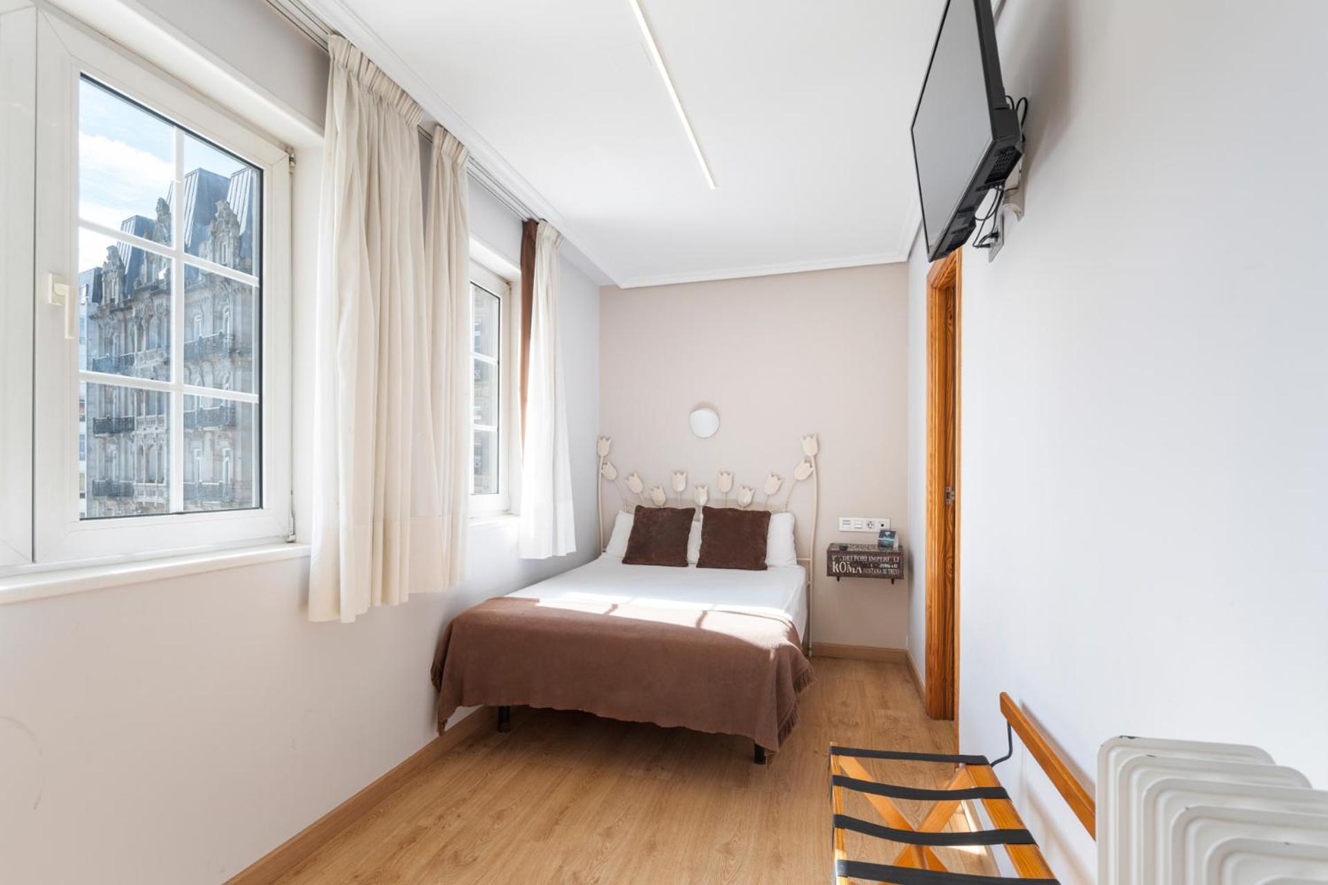 Hotel Alda Puerta Del Sol Виго Экстерьер фото