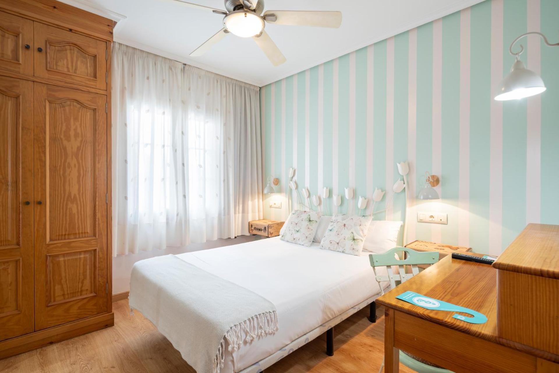 Hotel Alda Puerta Del Sol Виго Экстерьер фото