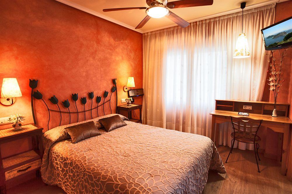 Hotel Alda Puerta Del Sol Виго Экстерьер фото
